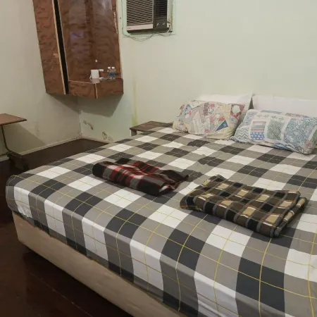 Chuan Full Hotel Pangkor Island Отели рядом с достопримечательностью «Священная скала»