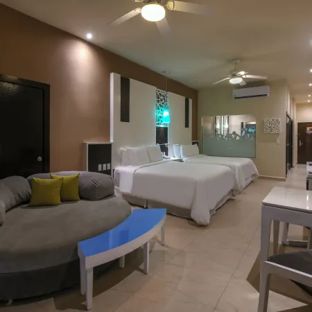 Hotel El Dorado Seaside Suites