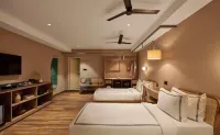 Minimalist - The Varanasi Edit