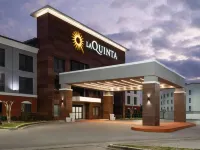 La Quinta Inn & Suites by Wyndham Bessemer Hotels in Bessemer
