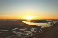 Lighthouse Lodge - Dog Friendly Nr Sutton on Sea - Chalets