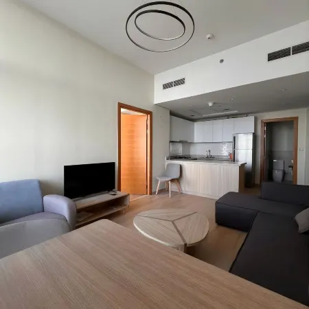 Walk to Metro l Modern w 1BR & 2 Baths Отели рядом с достопримечательностью «Джебель-Али»