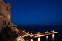AMALFI GALLERY