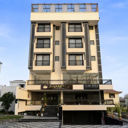 Anandam in the Himalyas By Alaya Stays