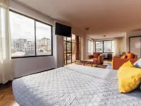Elegance Hotel Hotels near Botanic Garden