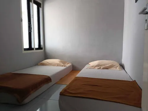 Adk Papandayan Homestay & Tour - Bintang 2