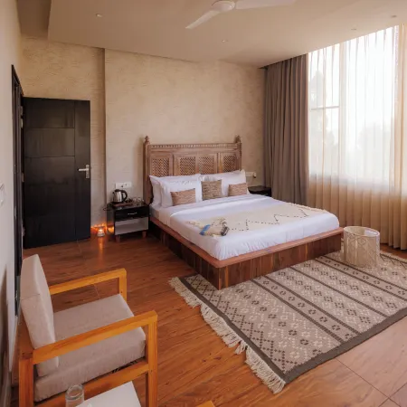 SWAR Kasauli - Suites Cuisine Cave Club
