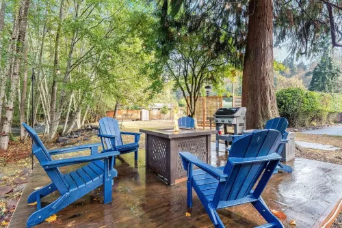 Creekside Retreat Near Olympic NP: Hot Tub, Sauna and Firepit