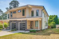 2 Mi to Wakemed: Modern Raleigh Duplex w/ Yard