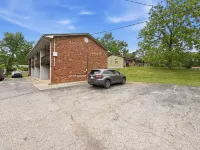 Quiet Fort Knox Townhome  Bourbon Trail Stay Near Louisville Airport