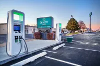 Quality Inn and Conference Center I-80 Grand Island - parking