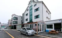 Daecheon Sinhwa Pension