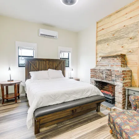 Abbeville Cabin on 450 Acres Near Lake Eufaula!