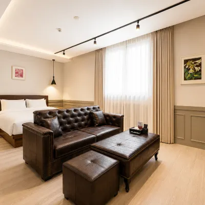 Rest Hotel Hotel dekat Balai Desa Dochon