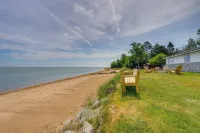 Waterfront Lake Huron Getaway w/ Private Beach - Wifi