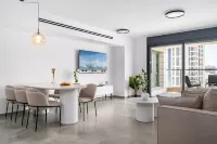 Spacious 4BR Balcony Mamad-RenovatedBldg - 3-Star