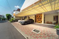 Tempuran Suites By ARBA - parking