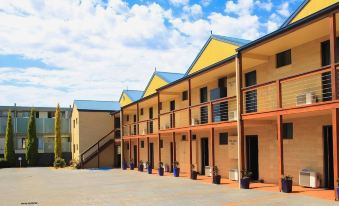 Seaview Motel & Apartments