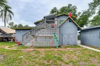 近市中心佈雷登頓住宿，帶私人甲板和工作區！ - 3星級