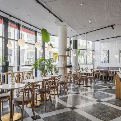 2Home Hotel Apartments Hotels near Bromma Blocks