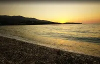 Live the Summer Dream at Gaios Cozy Retreat - Mountain view