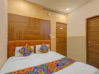 FabHotel MRV Inn - Nr. Express Avenue Mall & Spencer Plaza Mall Hotels near Australian Consulate