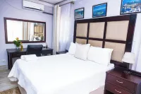 Palm Leaf Gardens - 2-Star