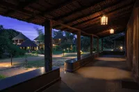 Hampi's Feathers Resort - 2-Star