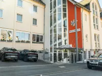 Wetzlarer Hof Hotel & Restaurant - parking