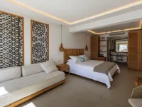 Thalassa Boutique Hotel - Adults Only Hotel berhampiran Pantai Paraga