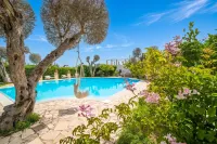Villa Lisa with Huge Pool and Garden - Happy Rentals - Villas