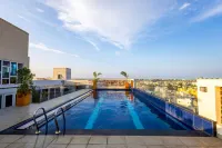 HOTEL TAMIZH GRAND - piscina