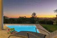 Pezula Lake House - Private Pools