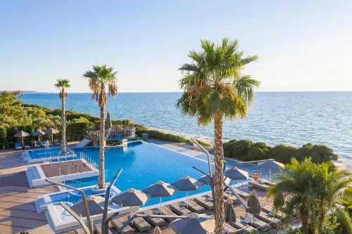 Pomegranate Wellness Spa Hotel - Havudsigt