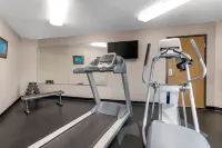 AmericInn by Wyndham Sauk Centre - Gym