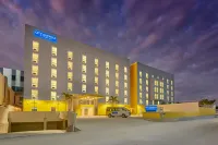 City Express by Marriott Cancun Aeropuerto - parking