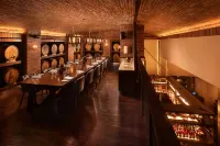 Hotel Distil, Autograph Collection - bar