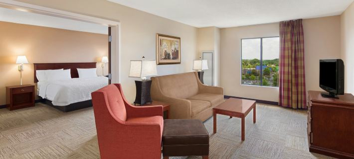 Hampton Inn Columbus-North Отели в г. Колумбус