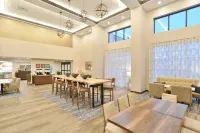 Hampton Inn & Suites Menomonie - parking