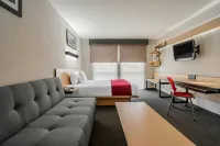 City Express by Marriott Querétaro Juríca - Parking