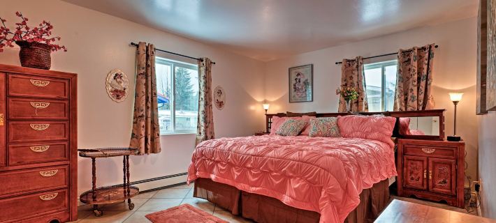 Expansive Getaway ~ 2 Miles to Mendenhall Glacier! Hotéis em Juneau