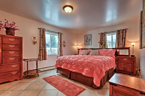 Expansive Getaway ~ 2 Miles to Mendenhall Glacier! - Balkoner