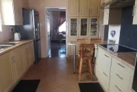 Serene 3-bedroom House Rental Near Sun City Resort - Homestays