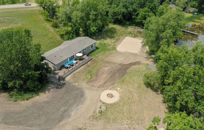 Fish & Relax Fireside: Mink Lake Retreat!