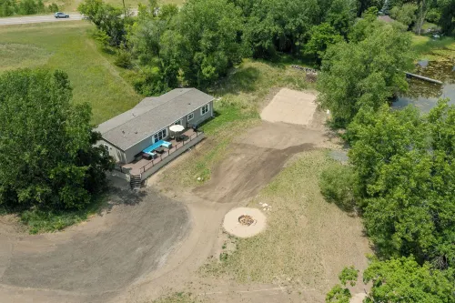 Fish & Relax Fireside: Mink Lake Retreat! - Homestays