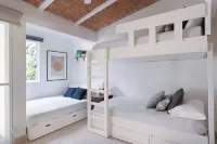 ANANA Villa Cristy 3BR Ajijic with Pool & Hot Tub - Balcony