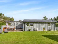 "Kjartan" - 1.2km from the Sea - parking