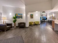 Super 8 by Wyndham Winnipeg West Hotels near Assiniboia Downs