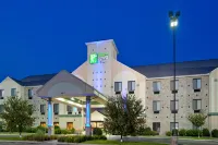 Holiday Inn Express & Suites Elkhart-South Hotels in Elkhart
