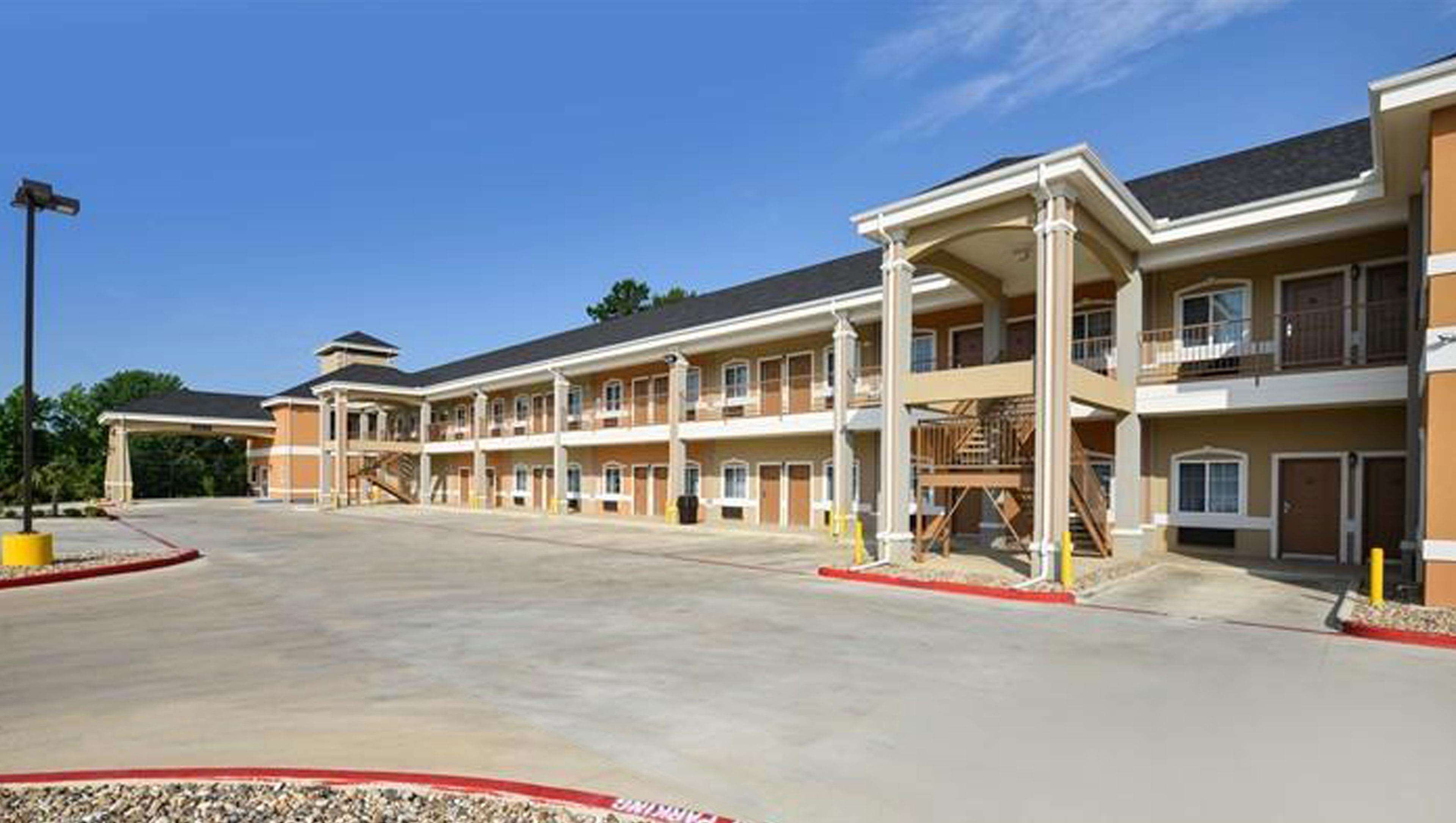 Belmont Inn and Suites